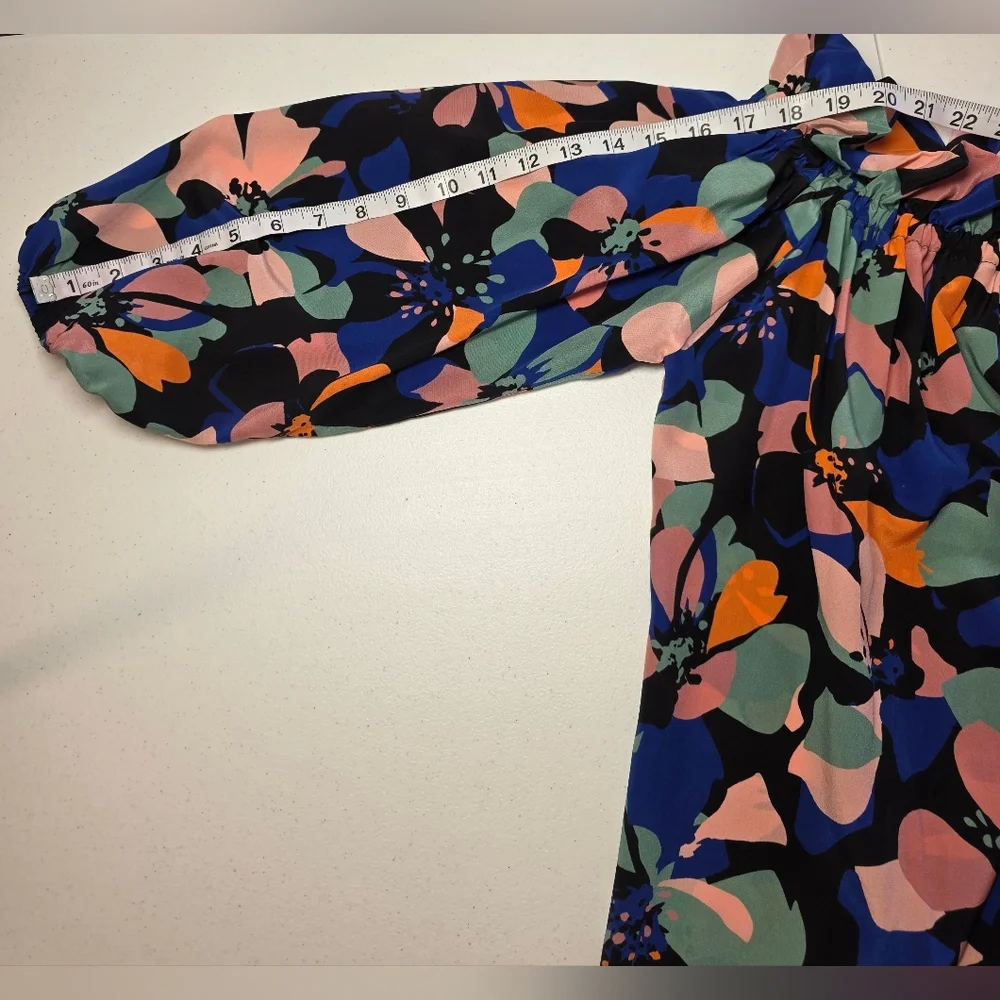 Tucker 100% Silk Floral Off Shoulder Blouse XS Boho Summer Festival Top - Picture 8 of 9